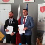 Bujakowski Sp. z.o.o podpisanie umowy Gmina Ustrzyki Dolne